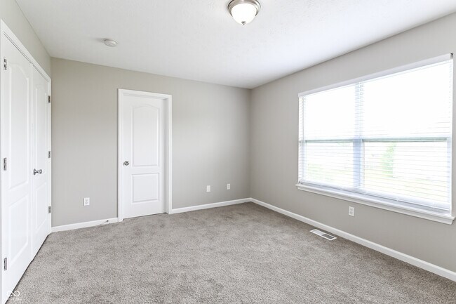 Building Photo - 604 Fisher Creek Drive