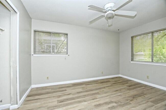 Building Photo - 7509 Daugherty St