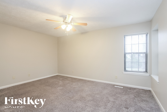 Building Photo - 4496 Braemar Dr