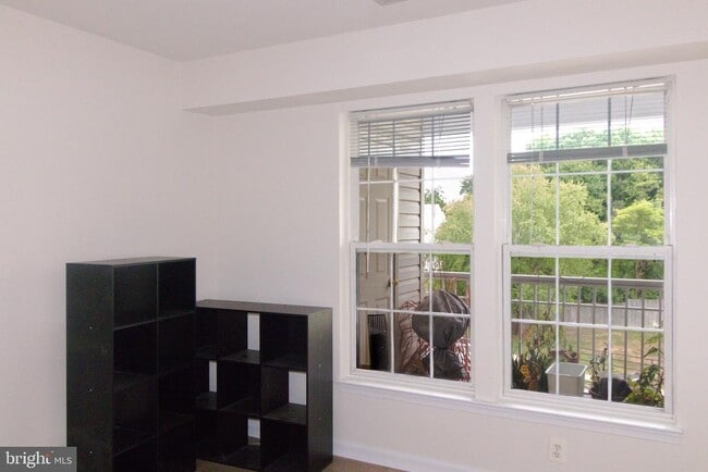 Building Photo - 7505 Calderon Ct