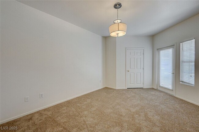 Building Photo - 6160 Rumrill St