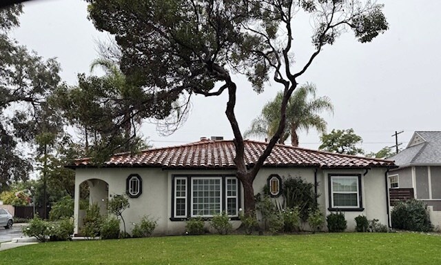 Primary Photo - 4635 Cartwright Ave