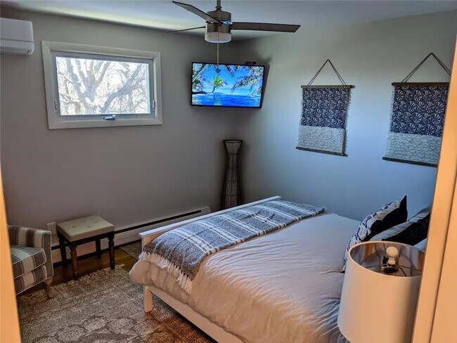 Building Photo - 5 Restmere Ter