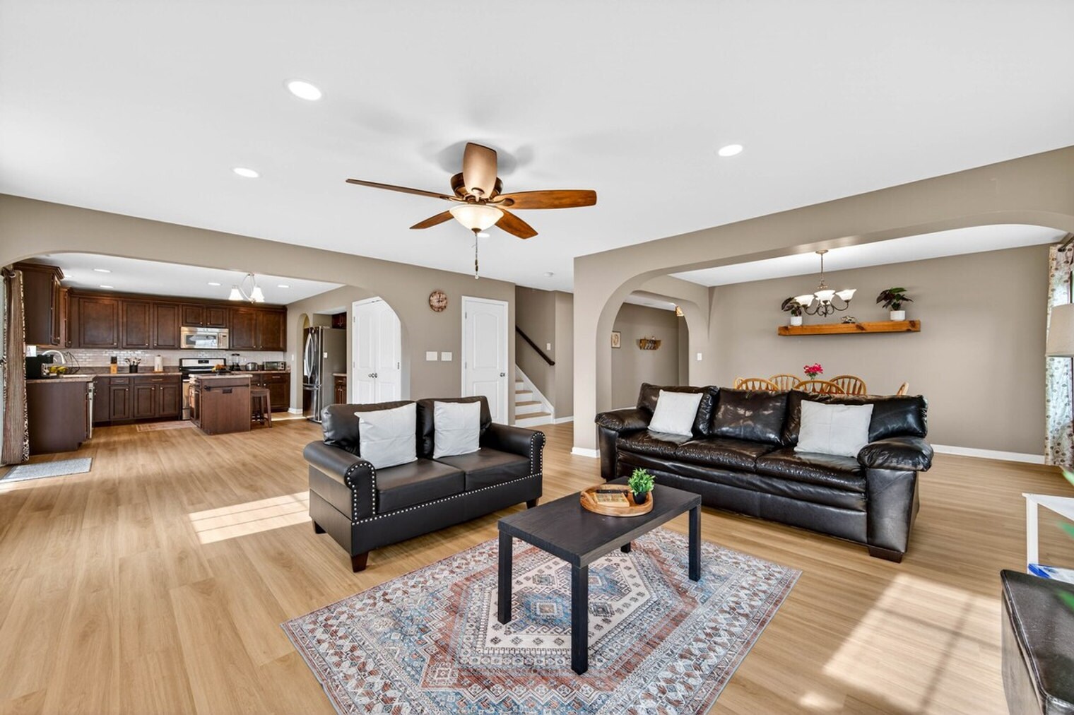 Building Photo - 1961 Creek Bank Dr