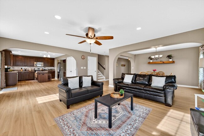 Building Photo - 1961 Creek Bank Dr