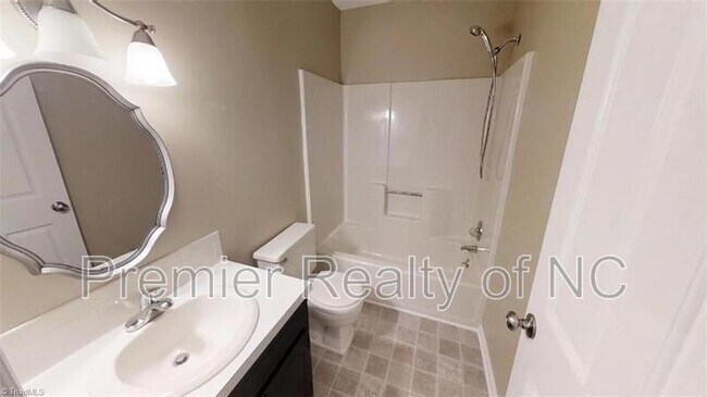 Building Photo - 1042 Rock Knoll Ct