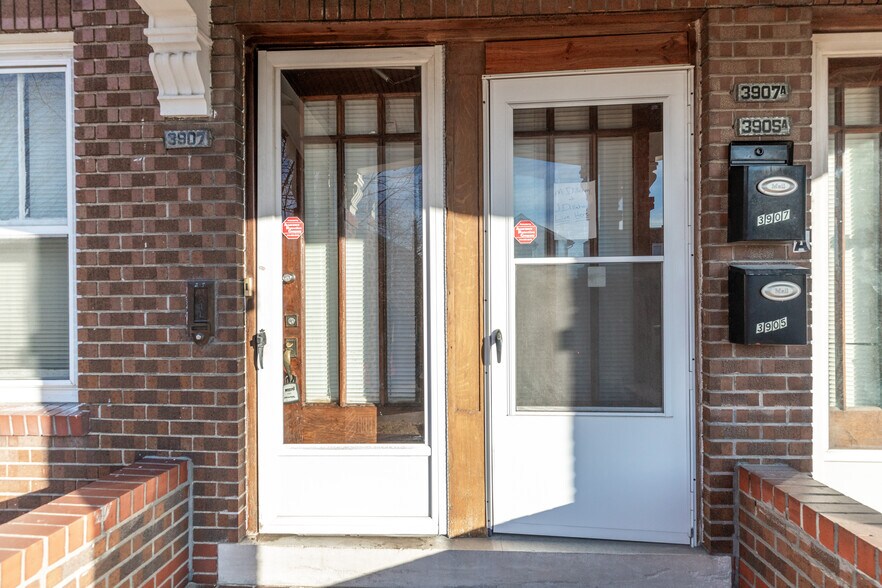 Building Photo - 3905 Dunnica Ave