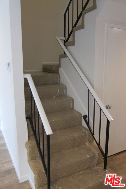 Building Photo - 2909 Arizona Ave