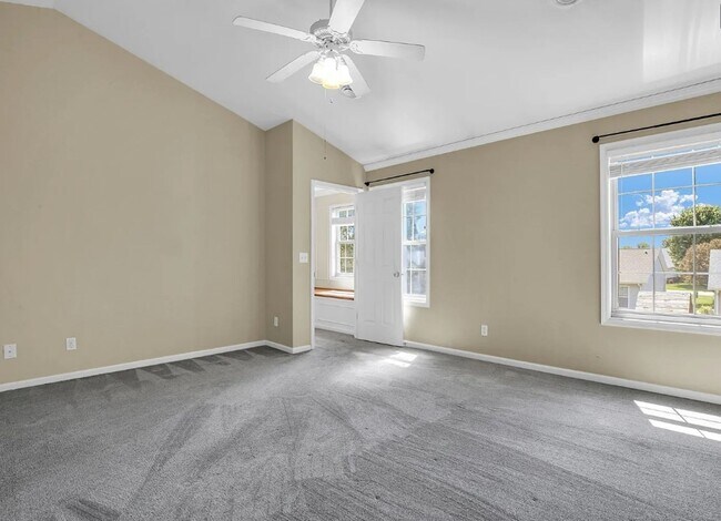 Building Photo - 709 Indigo Dr