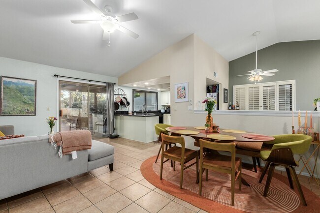 Building Photo - Highly sought after Marlborough Park Estates neighborhood!