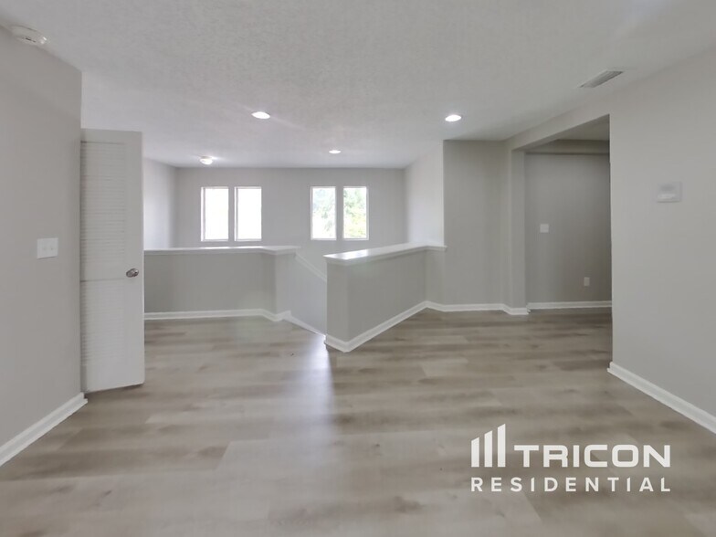 Building Photo - 12331 Cardinal Creek Dr