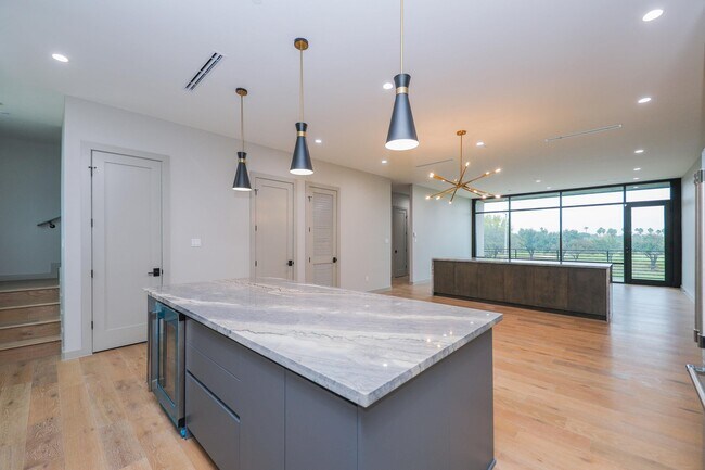 Building Photo - 8120 Stillmeadow Ct