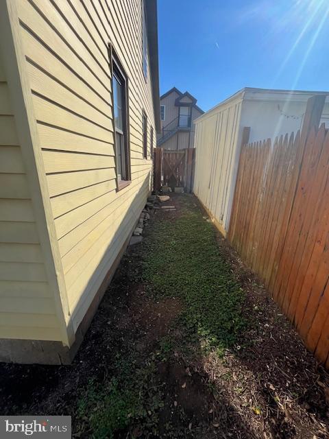 Building Photo - 215 N Railroad Ave