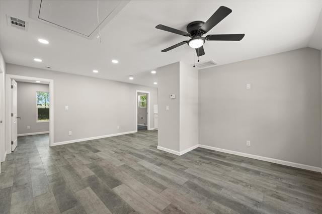 Building Photo - 917 N Wood St