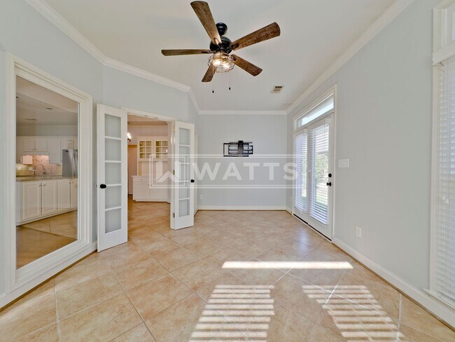 Building Photo - Spacious 3-Bed, 2-Bath Riverchase Garden Home