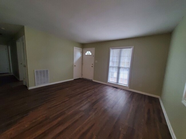 Building Photo - 202 Bertram Pl