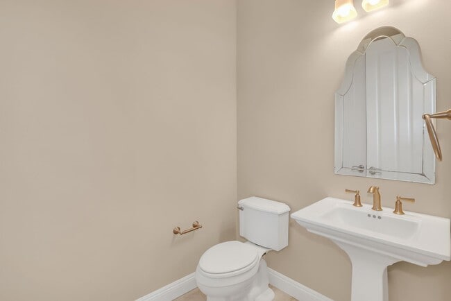 Building Photo - Ohai Estates 4 Bed 4.5 Bathroom Home Avail...