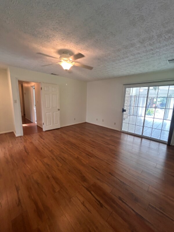 Building Photo - 104 Brisbon Rd