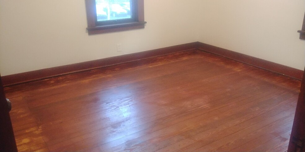 Building Photo - 727 Michigan Ave