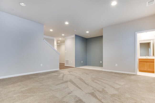 Building Photo - 4216 WOODSPRING Ln