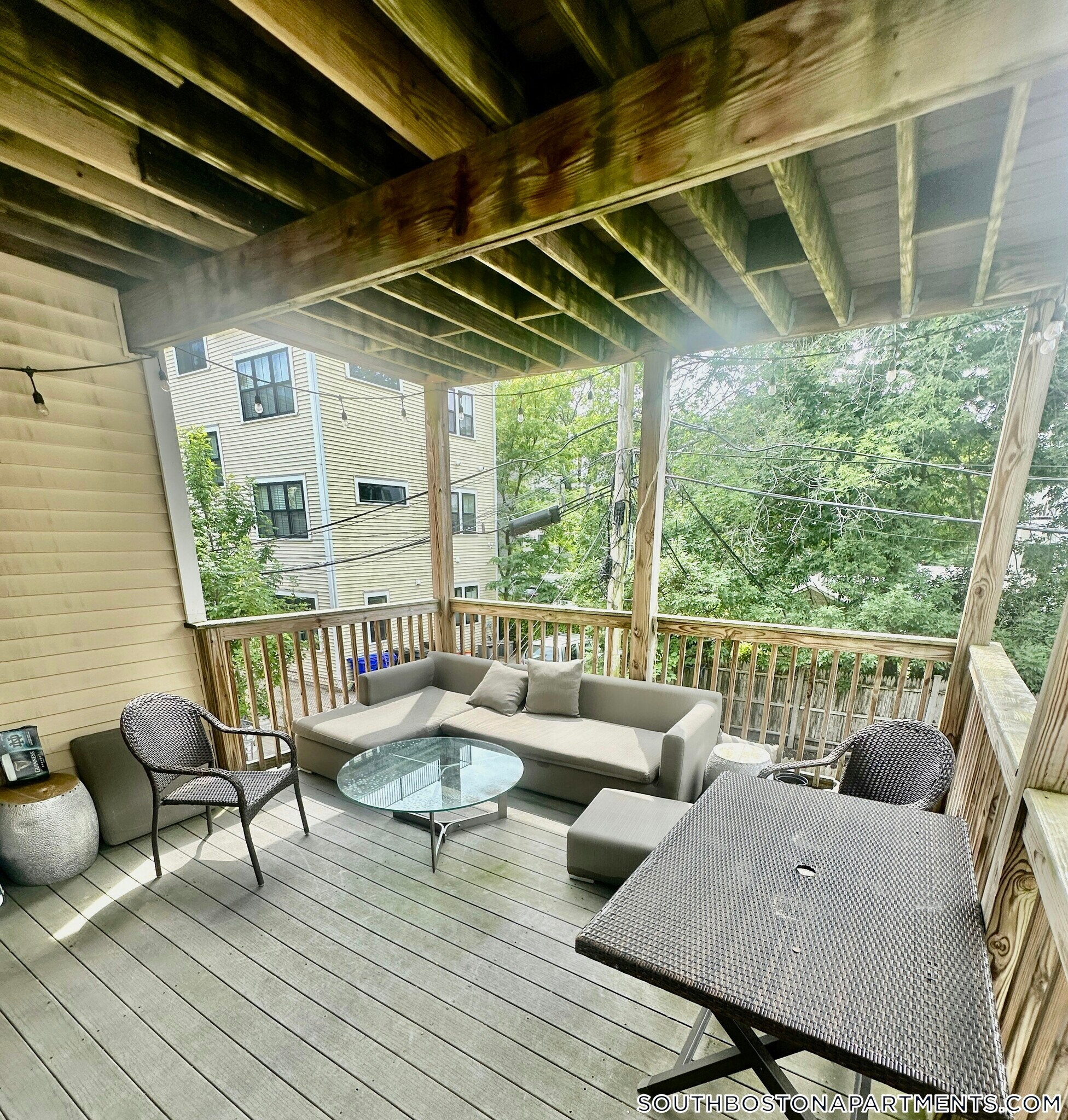 Building Photo - 209 I St