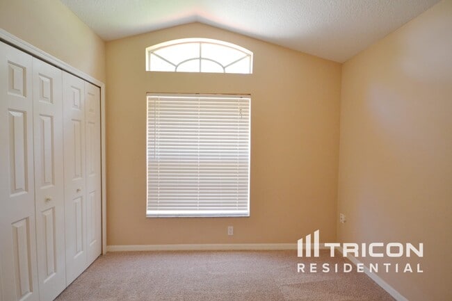 Building Photo - 6928 Jamestown Manor Dr