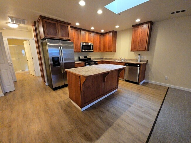 Building Photo - 2469 Shay Ct