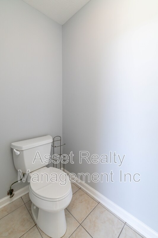 Building Photo - 1217 Dreamview Ln