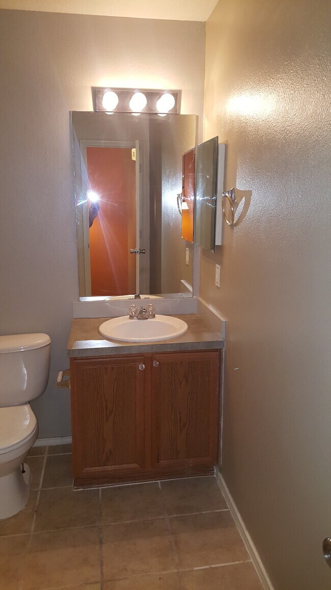 * Custom paint and wood floor. * Extended foyer, designer paint and wall frame, new upgrades and mo - 23631 Twisting Falls Drive