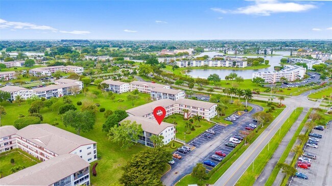 Building Photo - 365 Brighton I