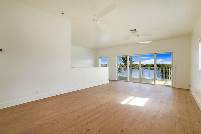 Building Photo - 2 Inlet Cay Dr