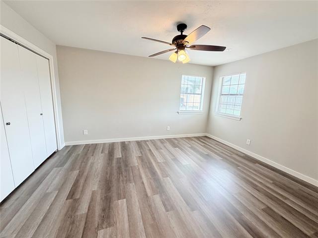 Building Photo - 2412 Lakeview Cir