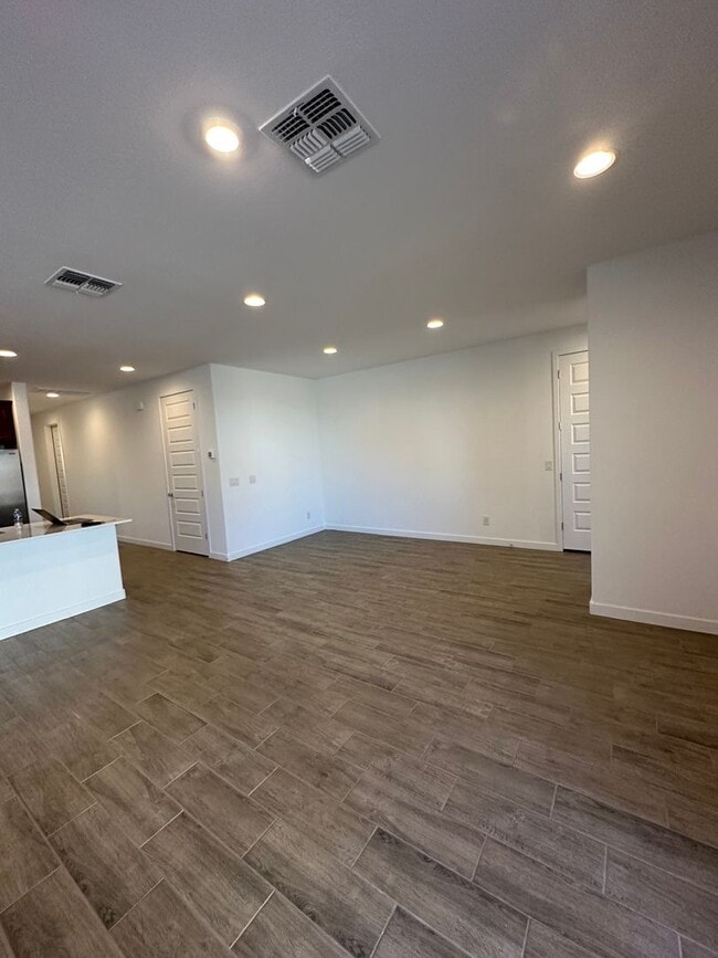 Building Photo - 3228 W Morning Vista Ln