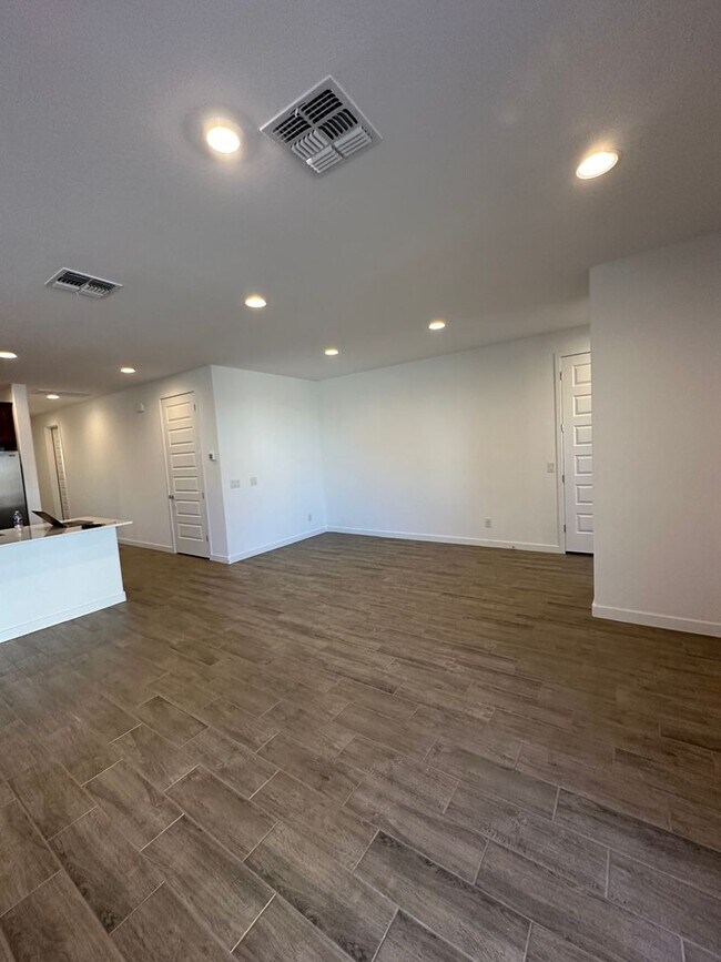 Building Photo - Nextgen home in Phoenix