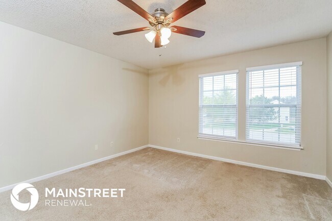 Building Photo - 755 Fern St