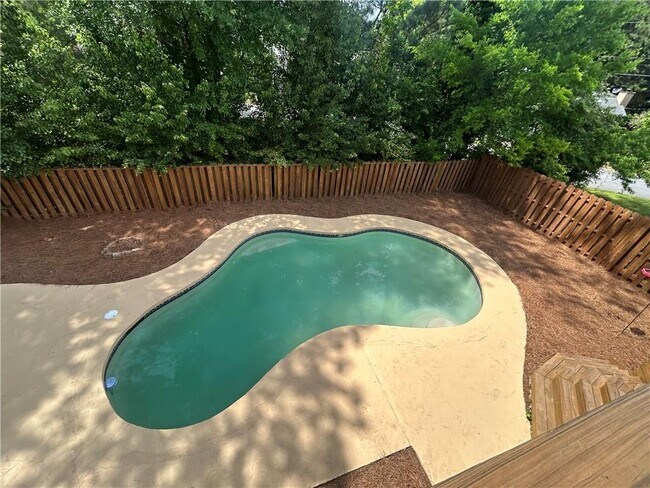 Building Photo - 4811 Nevilly Way