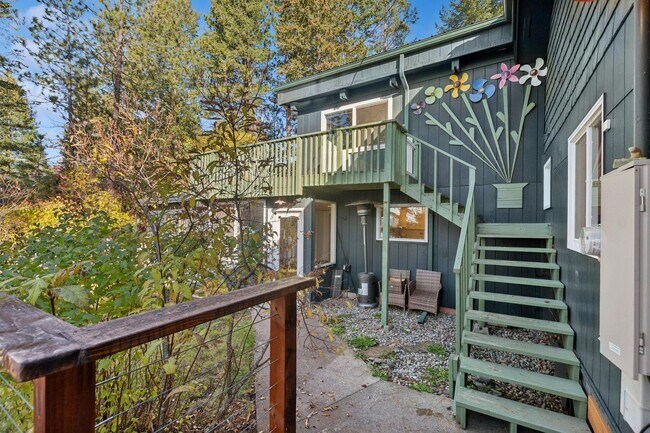 Building Photo - Whitefish Home with Great Lake Views