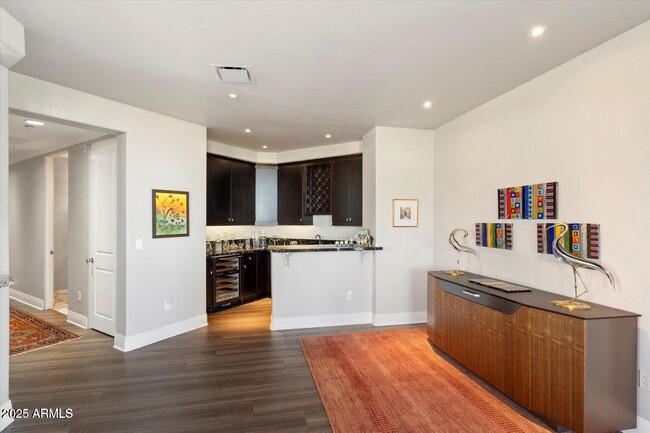 Building Photo - 15802 N 71st St