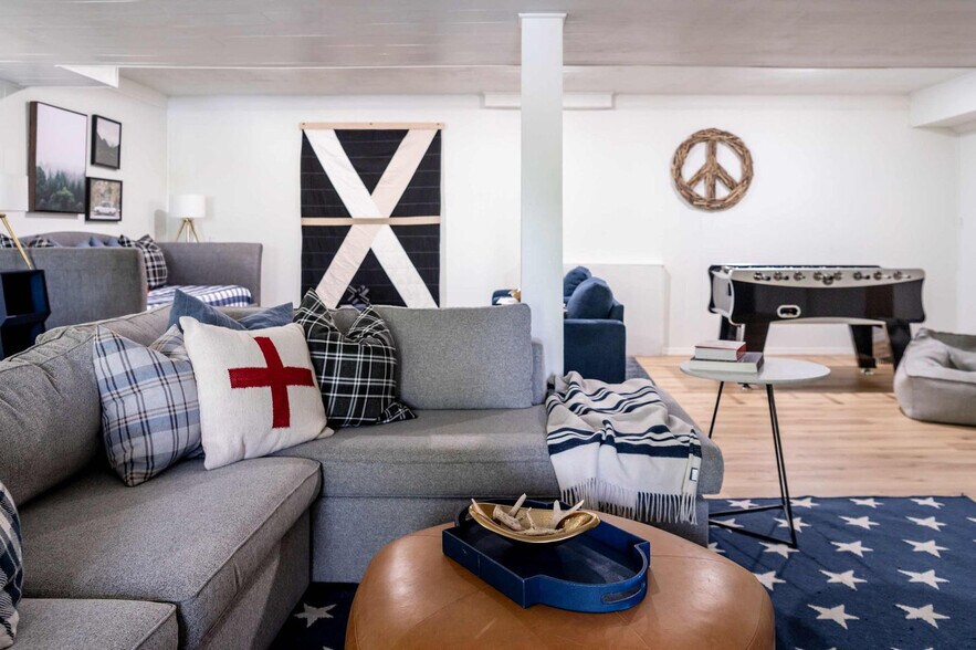 Building Photo - 38 Swanage Dr