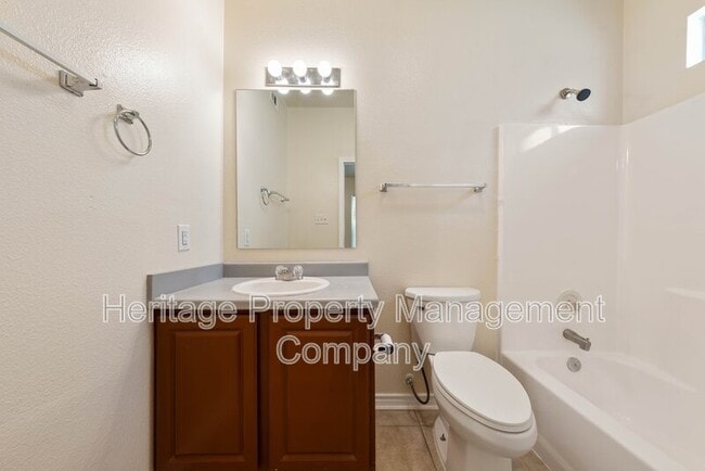 Building Photo - 518 Dukeway Dr