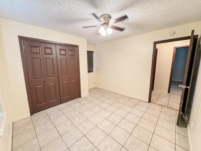 Building Photo - 201 Byron Dr