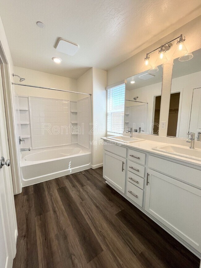 Building Photo - 4075 Cinnabar Ct