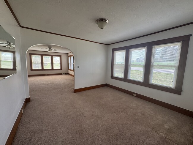 Building Photo - 2450 Sparta Rd