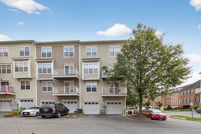 Building Photo - 23 Swanton Ln