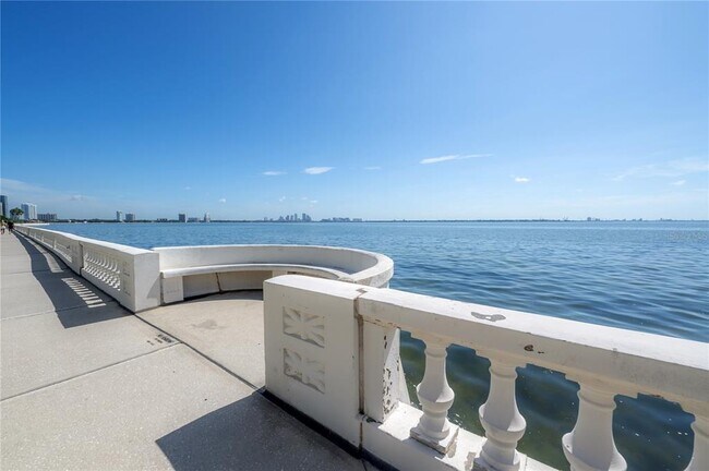 Building Photo - 4141 Bayshore Blvd