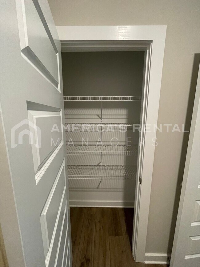Building Photo - Home for Rent in Weaver, AL!!! Available to View Now!!!