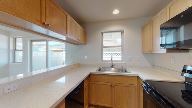 Building Photo - 262 Kahoma Village Loop