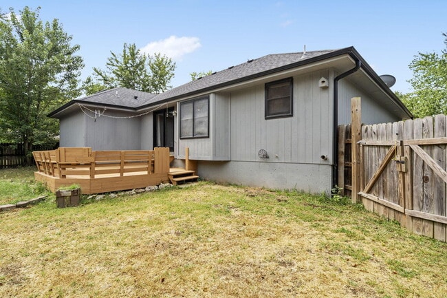 Building Photo - 3179 W Katella St