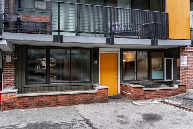 Building Photo - 345 Harvard St