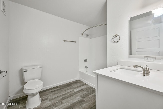 Building Photo - 3065 N 67th Ave